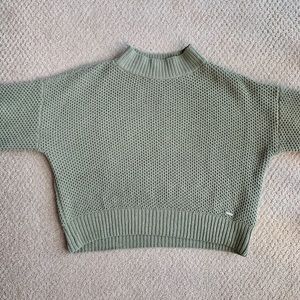Hollister Olive Green Turtleneck Cropped Sweater